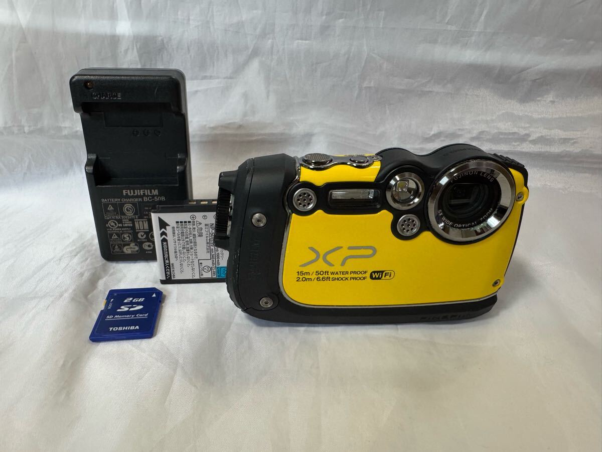 FUJIFILM FinePix XP200 富士フィルム デジカメ 防水 