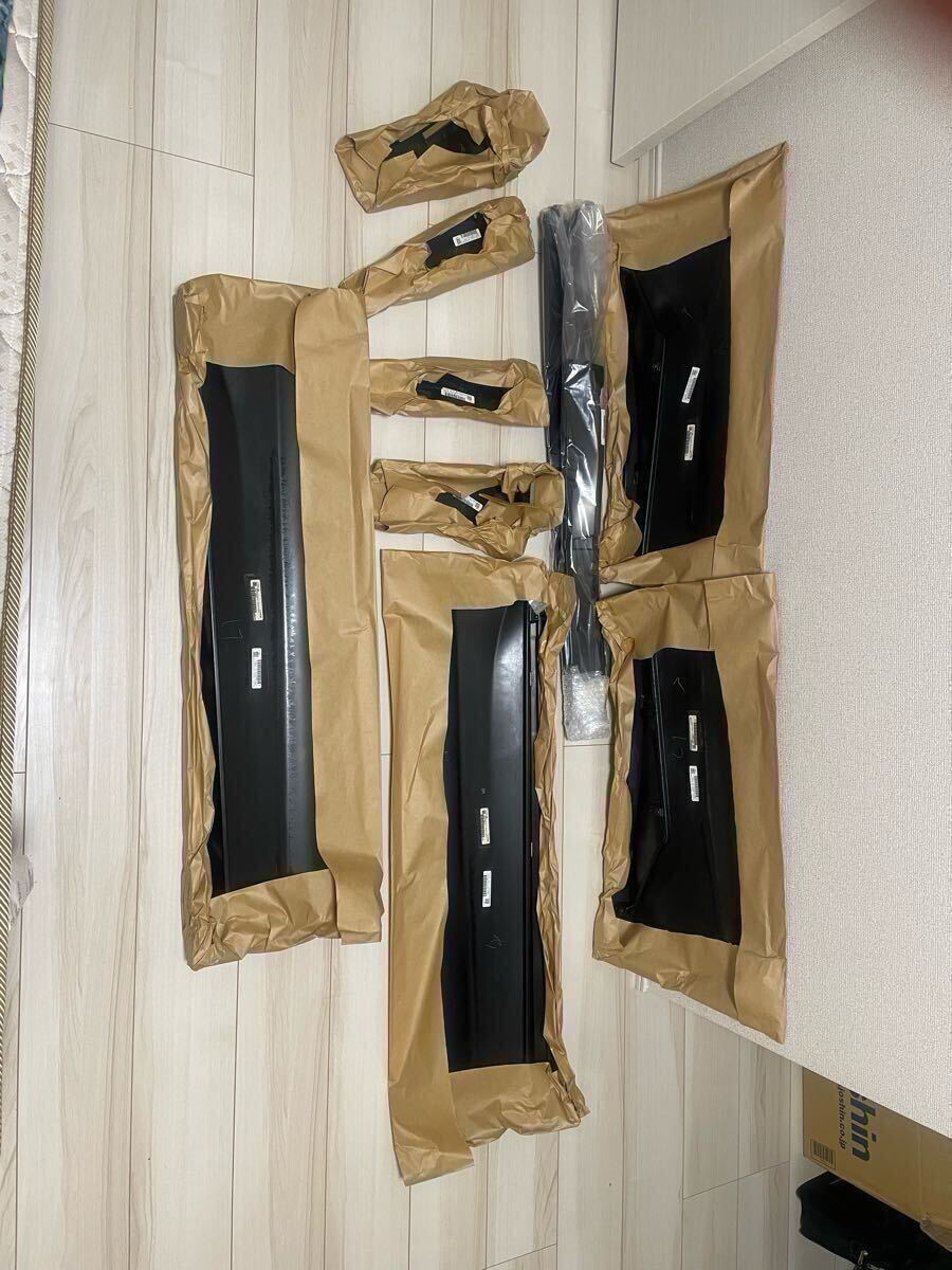 モデリスタ　ハリアー80系　サイドスカート　プレシャスブラックパール　D2611-63110-C1