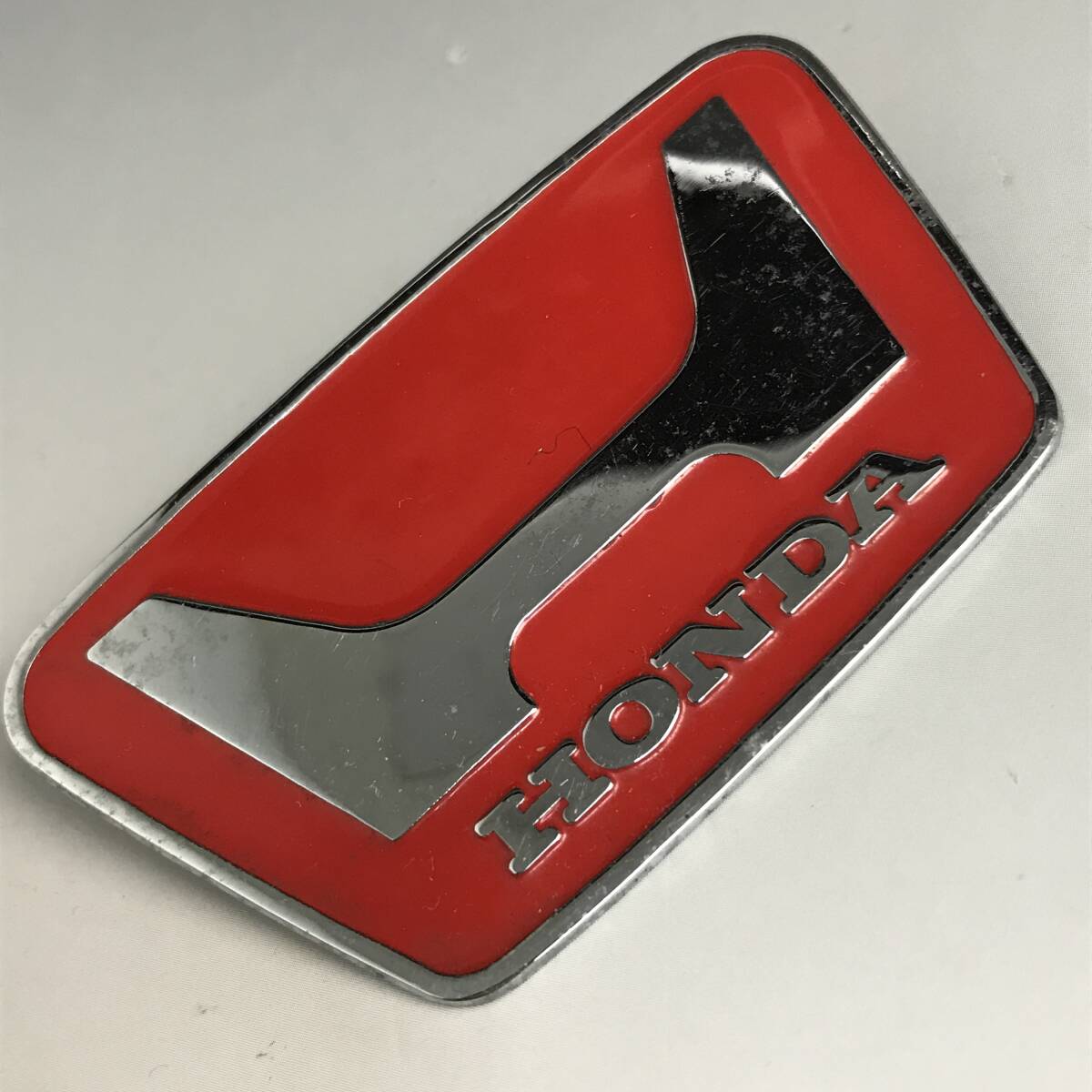 UNY34/8 HONDA ホンダ S600 S800 エンブレム emblem badge mark plate ornament ボンネットエンブレム 赤 當(dāng)時物 ネジ止めタイプ