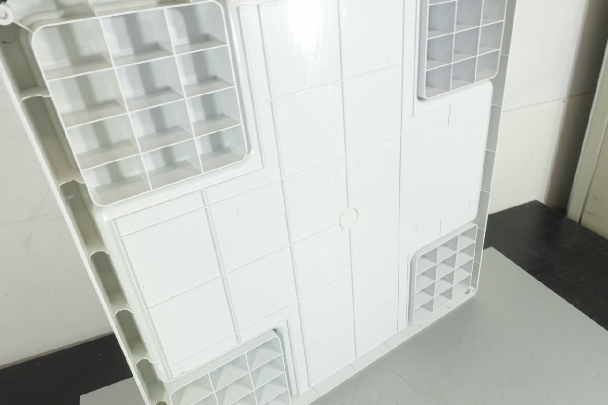 中古　樹脂製　洗濯パン　64*64*6cm　洗濯機　防水パン　640　640　60_画像4