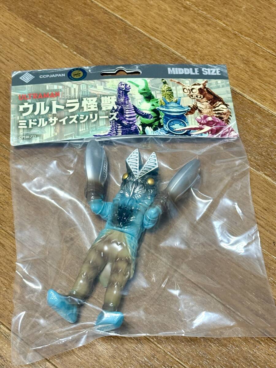 ミドルサイズシリーズ バルタン星人 クリアブルーVer. 新品 未開封 Yahoo!オークション - CCP ミドルサイズ シリーズ バルタン星人