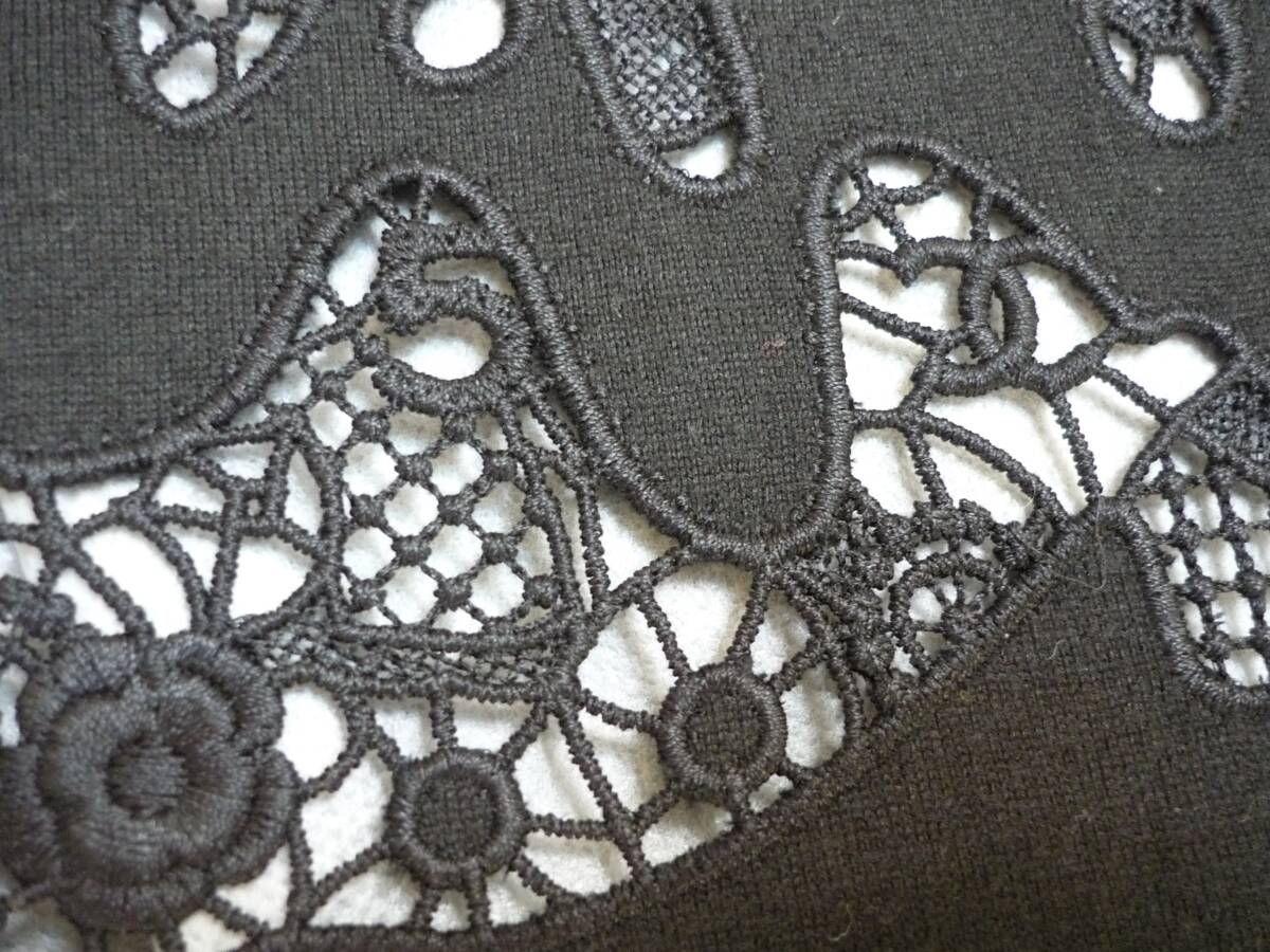 シャネル　CHANEL 　蕓術(shù)的なオシャレなアイコントップス?ナンバー５×ＣＣマークカットソーほ未使用??