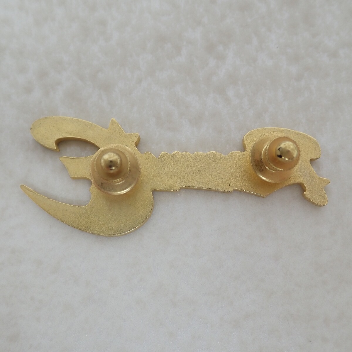 Yahoo!オークション - 矢沢永吉 ピンバッジ Rockin E ロゴ ゴールド EI