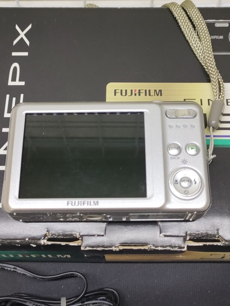  FUJIFILM　FINEPIX　J27　コンパクトデジタルカメラ　デジカメ　　フジフィルム　コンデジ　動作確認(rèn)済み