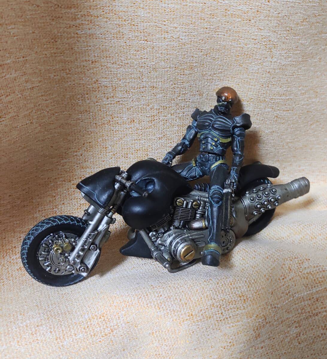 ハカイダー&ホワイトハカイダーフィギュア2体とバイクセット