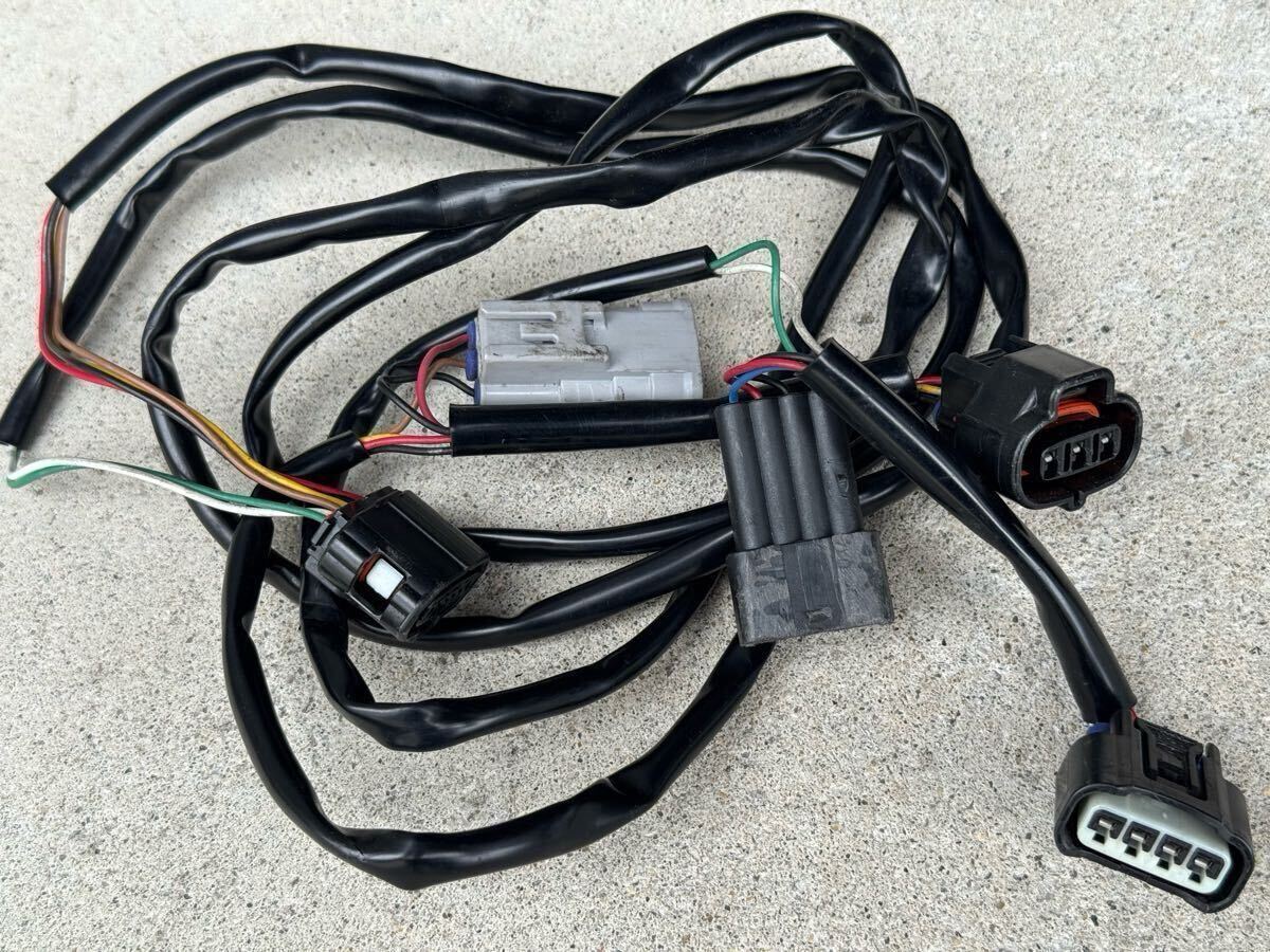 TOM'S　POWER BOX（トムス パワーボックス）22205ーTS001 TOM'S（自動車用品） 「パワーBOX」8AR-FTSエンジン搭載車用