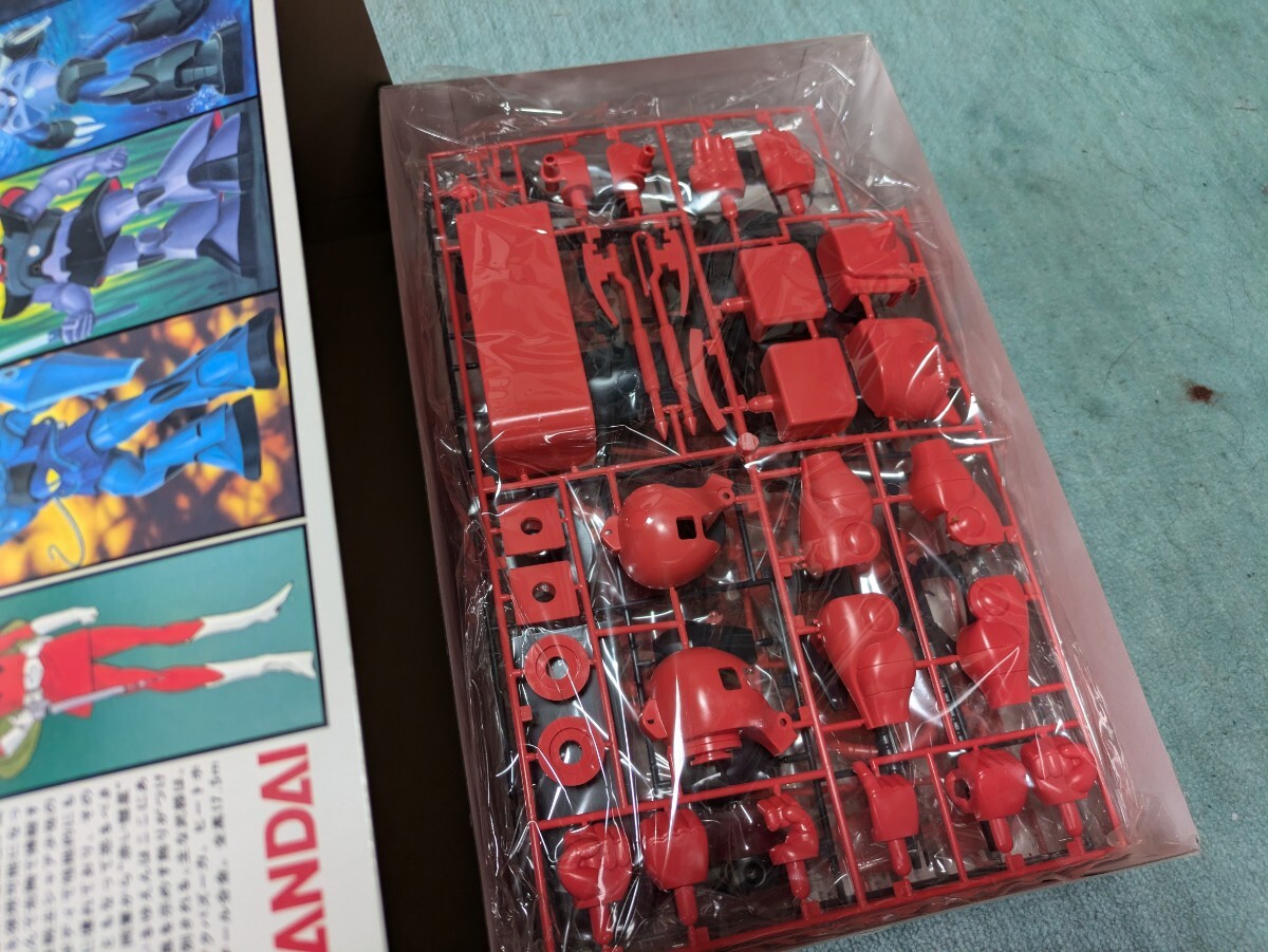 バンダイ　1/60 シャア専用ザク 量産型ザク 舊キット 未組立品 バンザイマーク