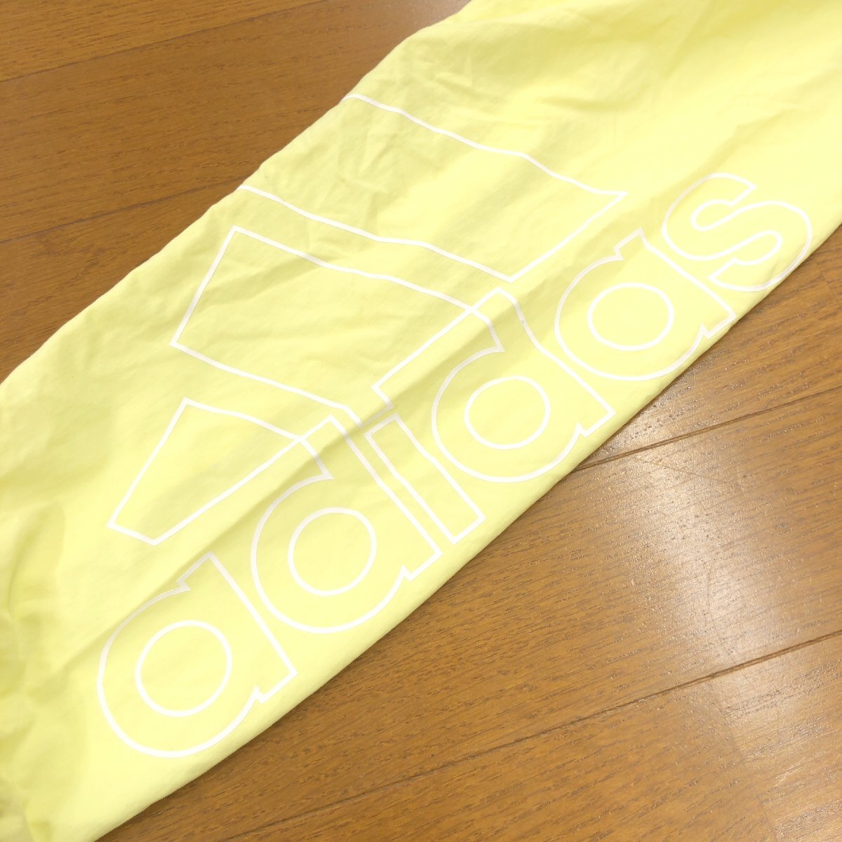 美品 adidas アディダス 定価8,789円 ライトウーブン アノラック クロスジャケット L イエロー ナイロンパーカー 羽織り トレーニング 婦人_画像5