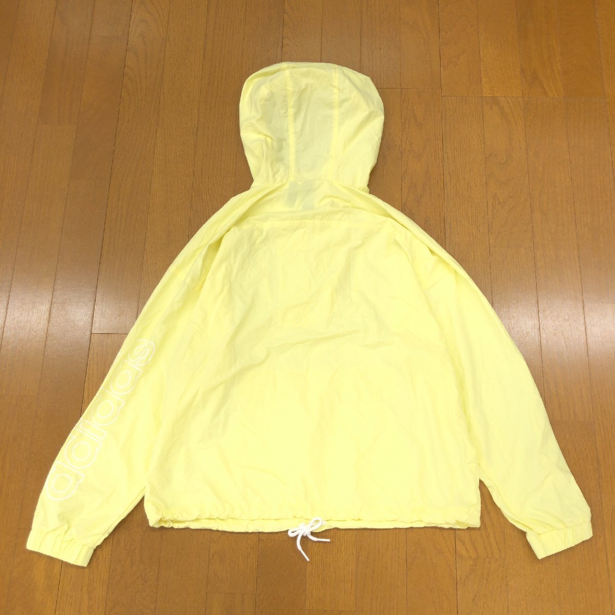 美品 adidas アディダス 定価8,789円 ライトウーブン アノラック クロスジャケット L イエロー ナイロンパーカー 羽織り トレーニング 婦人_画像2