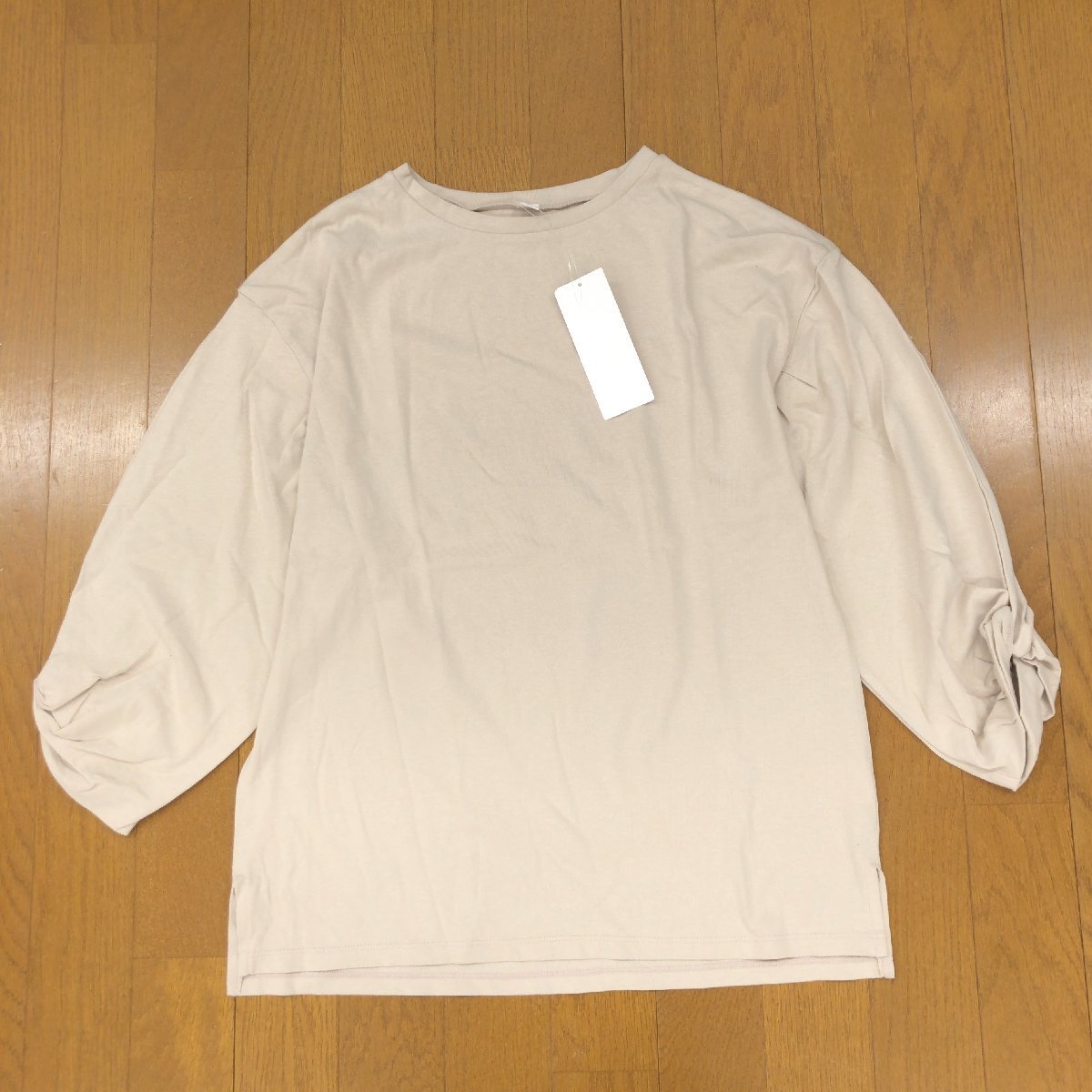 新品 GLOBAL WORK グローバルワーク コットン100% ネジリスリーブ 8 シャツ S ベージュ カットソー ロンT Tシャツ レディース 未使用
