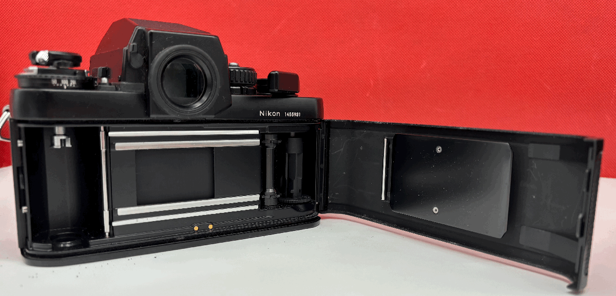 18 Nikon F3 HP ハイアイポイント 145万台 フィルムカメラ 一眼
