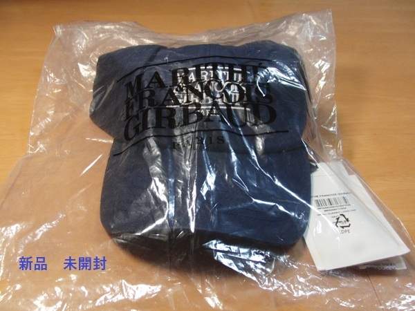 MARITHE FRANCOIS GIRBAUD　 ネイビー　帽子　５８CM　未使用　美品