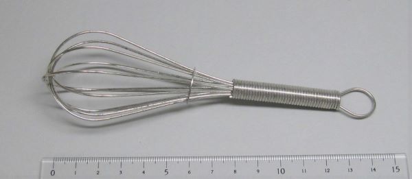 セール価格　40％オフ　ままごと 泡だて器　金屬制　ドイツ制