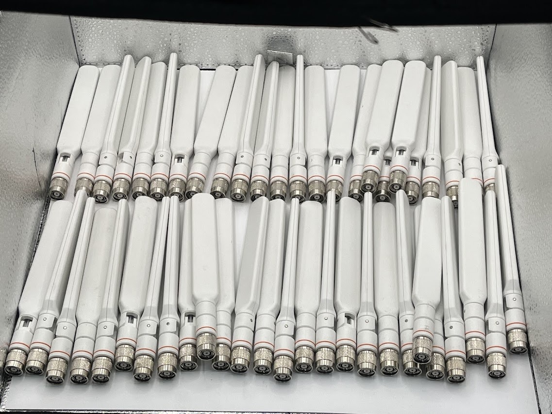 ●50本組Cisco AIR-ANT2524DW-R 全指向性デュアルバンドアンテナ_画像1