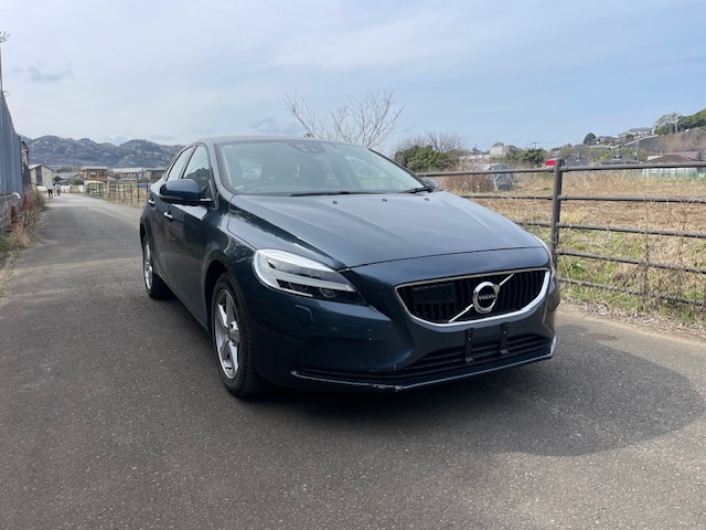 ボルボ V40★令和1年(2019年)★グレード-T3タック エディション★ETC,バックカメラ,スマートキー2本★