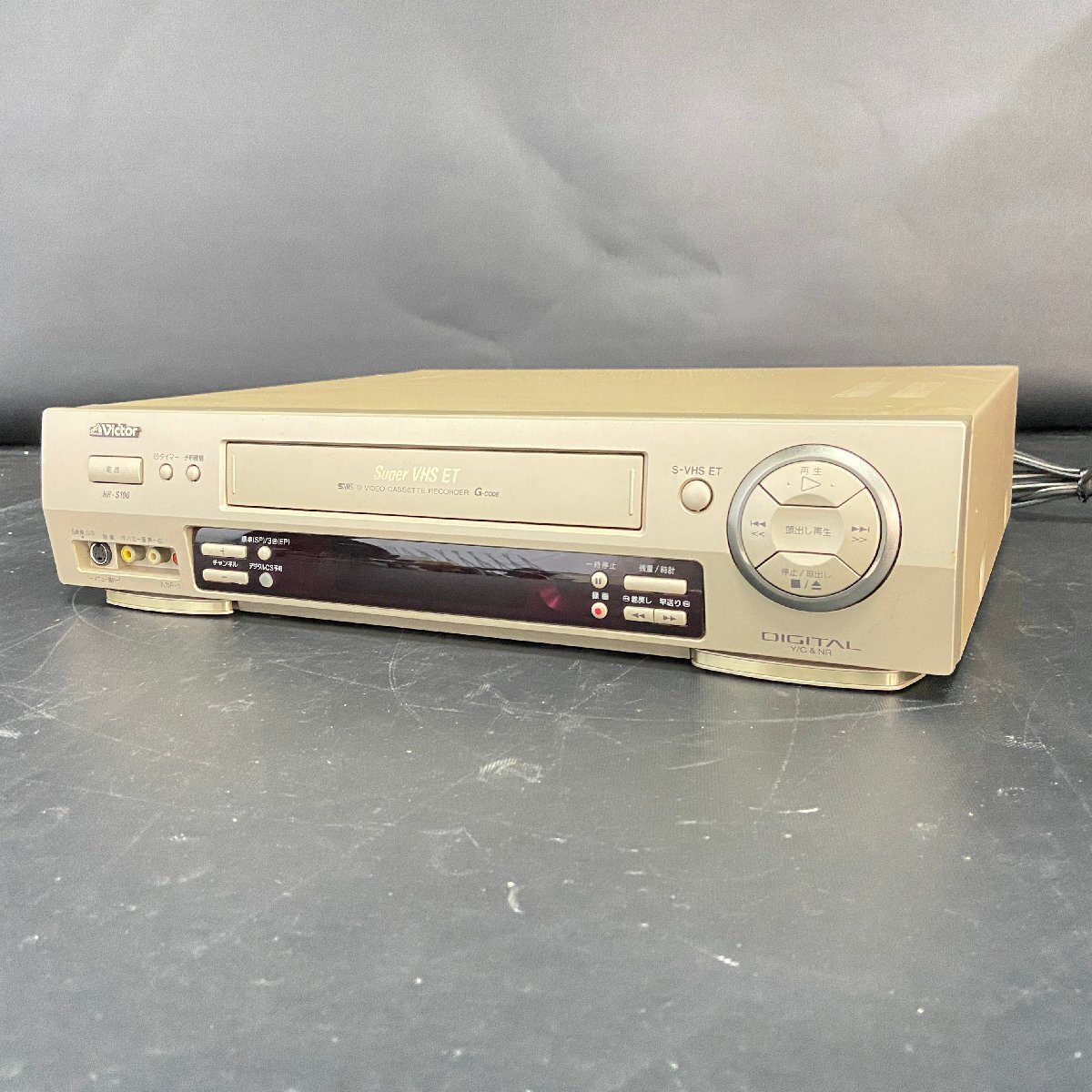 【 G 】7238 Victor HR-S100 S-VHSビデオデッキ ビクター