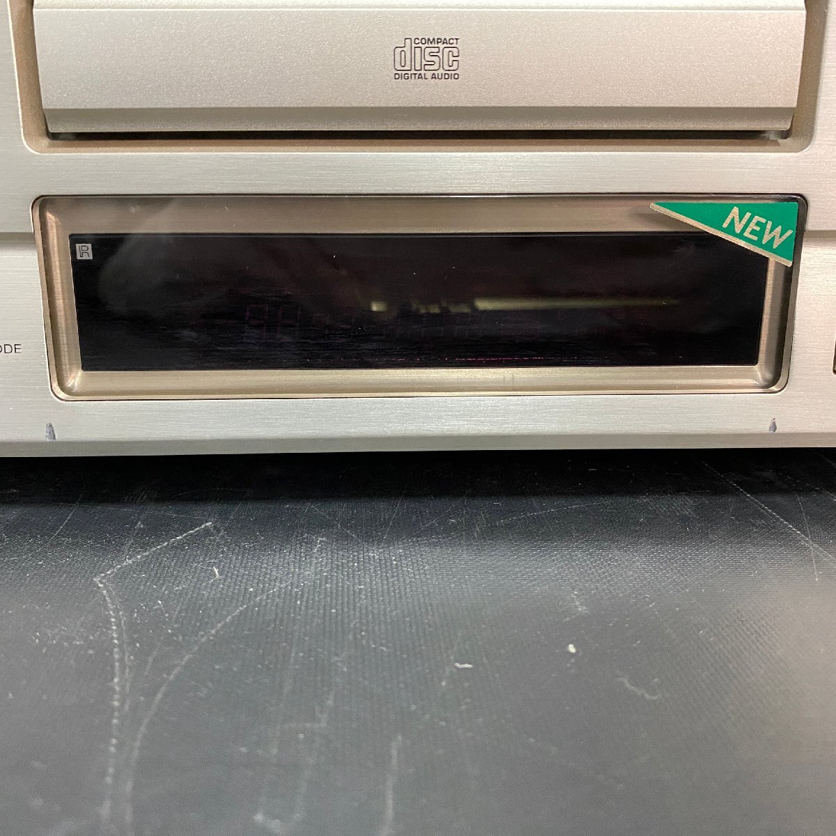 【 J 】7317 SONY CDP-777ESA CDデッキ ソニー