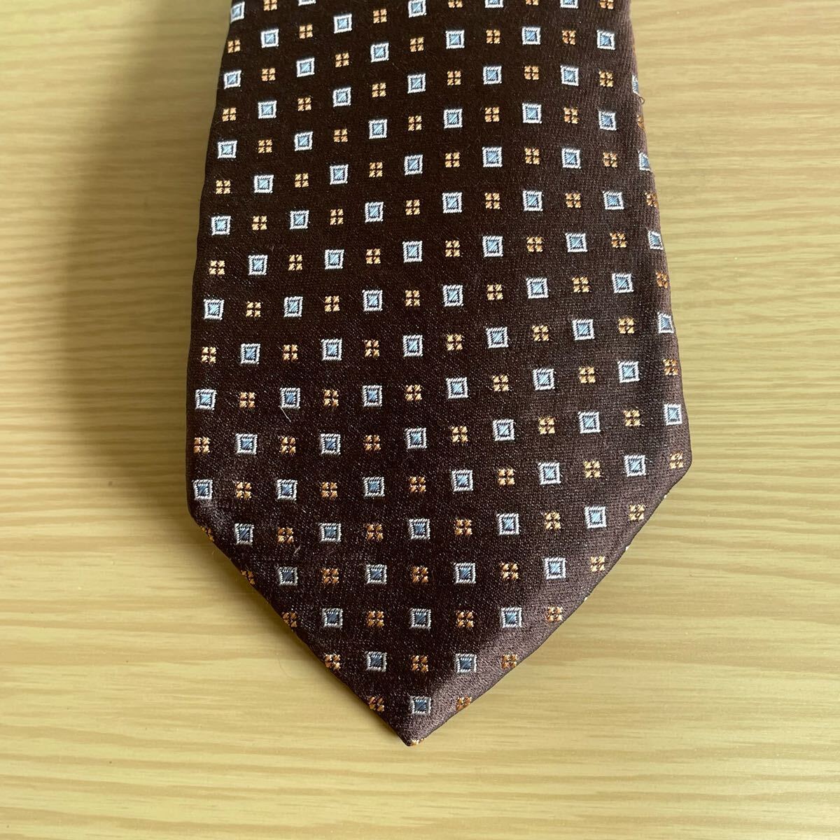 FAIRFAX（フェアファクス）茶水色シルバーミクロスクエアデザインネクタイ_画像5