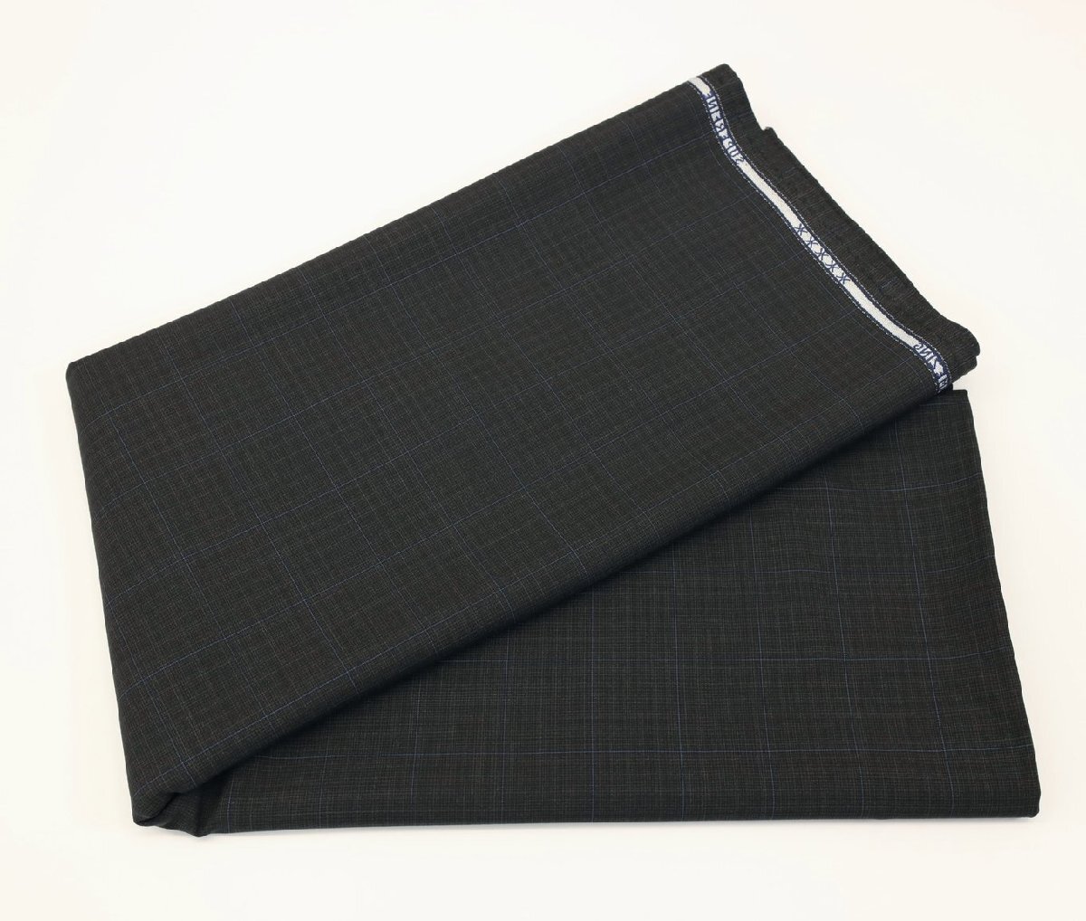 ●ゼニアのオーダーメイド用スーツ生地「アメージング」?究極のストレッチ生地?チャコールグレーに上品過ぎる掠り風(fēng)チェック?長さ3.3m