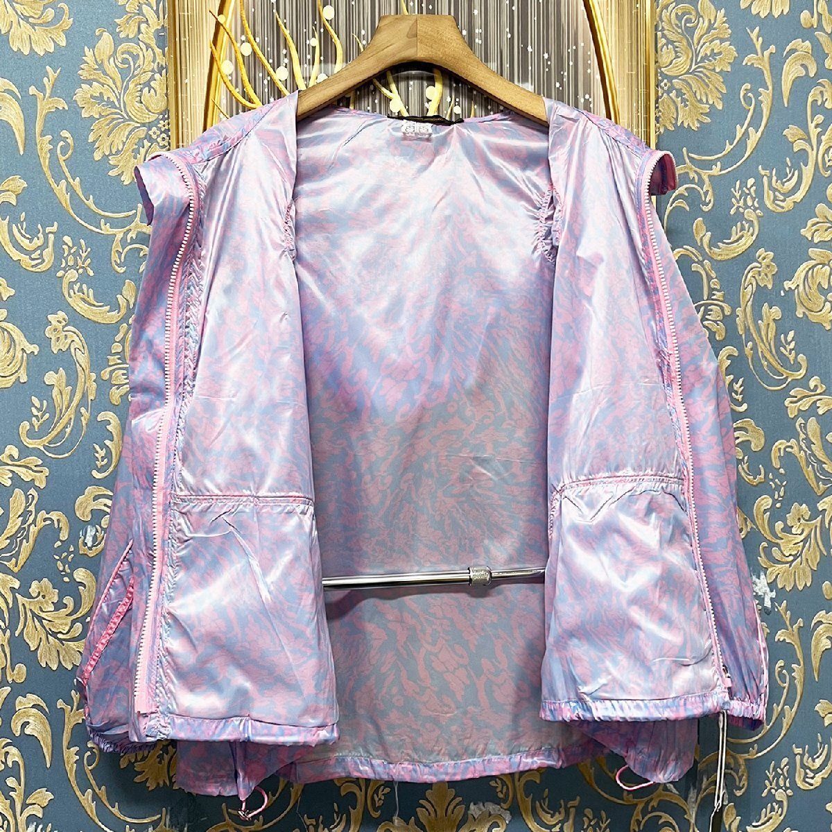 定価5萬★christian milada?ミラノ発?ジャケット★通気 速干 薄手 フード付き 総柄 カラフル 日焼け止め UVカット レディース 夏用 S/34