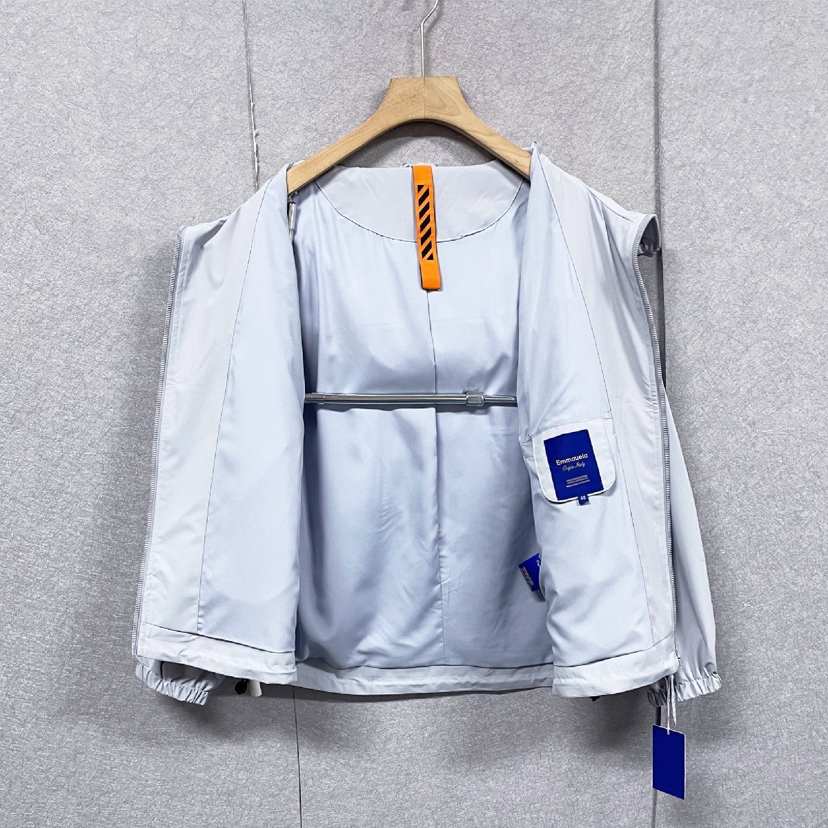 絶賛?ジャケット 定価6萬(wàn)◆Emmauela?イタリア?ミラノ発◆速干 防風(fēng) 快適 通気 マウンテンパーカー アウトドア 普段著 春秋 2XL/52サイズ