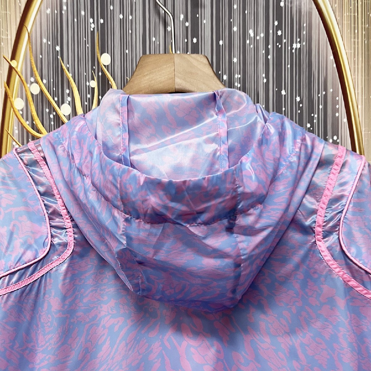 定価5萬★christian milada?ミラノ発?ジャケット★通気 速干 薄手 フード付き 総柄 カラフル 日焼け止め UVカット レディース 夏用 S/34