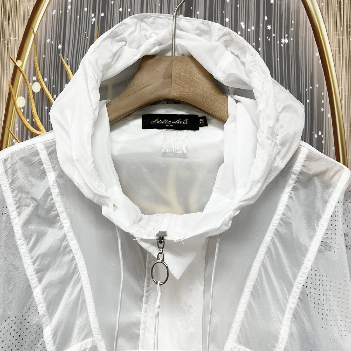 定価5萬★christian milada?ミラノ発?ジャケット★超軽量 通気 薄手 フード付き 無地 透け感 紫外線対策 ラッシュガード レディース M/36