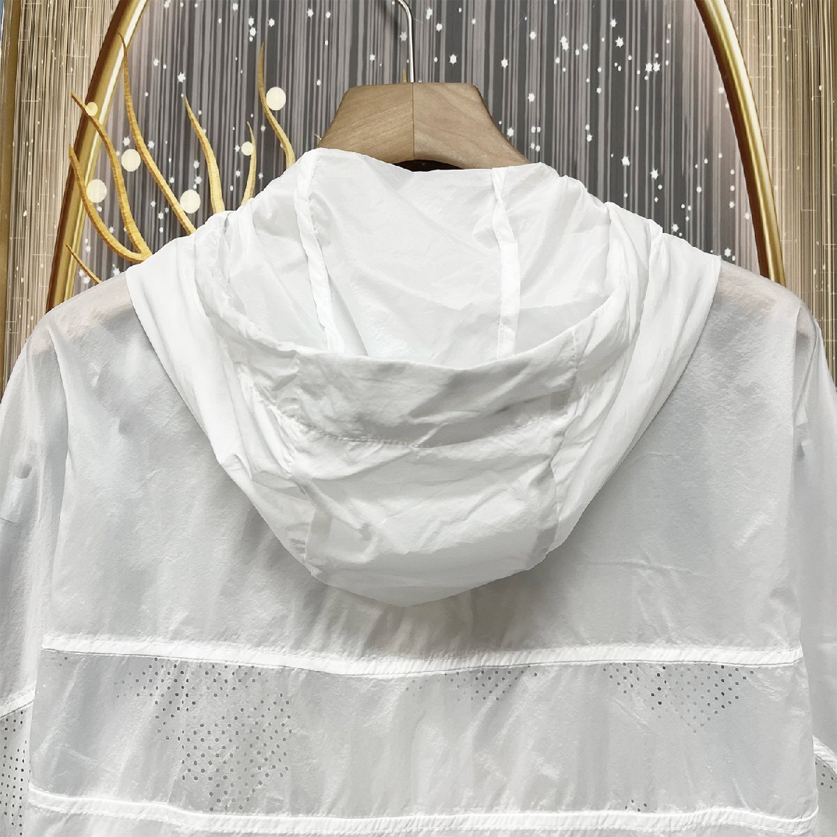 定価5萬★christian milada?ミラノ発?ジャケット★超軽量 通気 薄手 フード付き 無地 透け感 紫外線対策 ラッシュガード レディース M/36