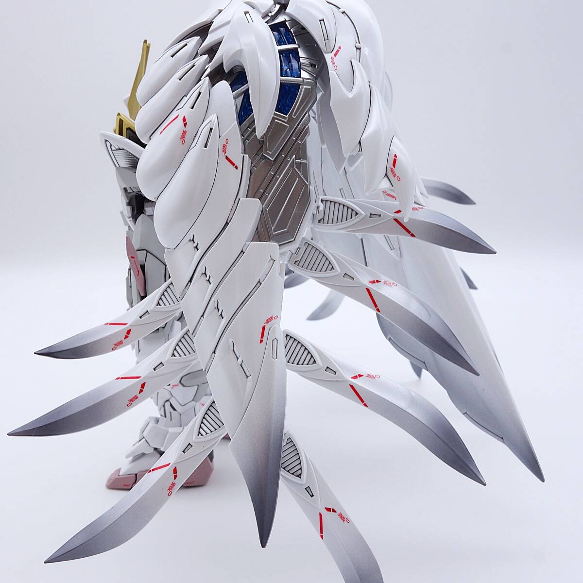 MGSD ウイングガンダムゼロEW スノーホワイトプレリュード 改修塗装済完成品 MGSD スノーホワイト カラー ウイングガンダムゼロEW スノー