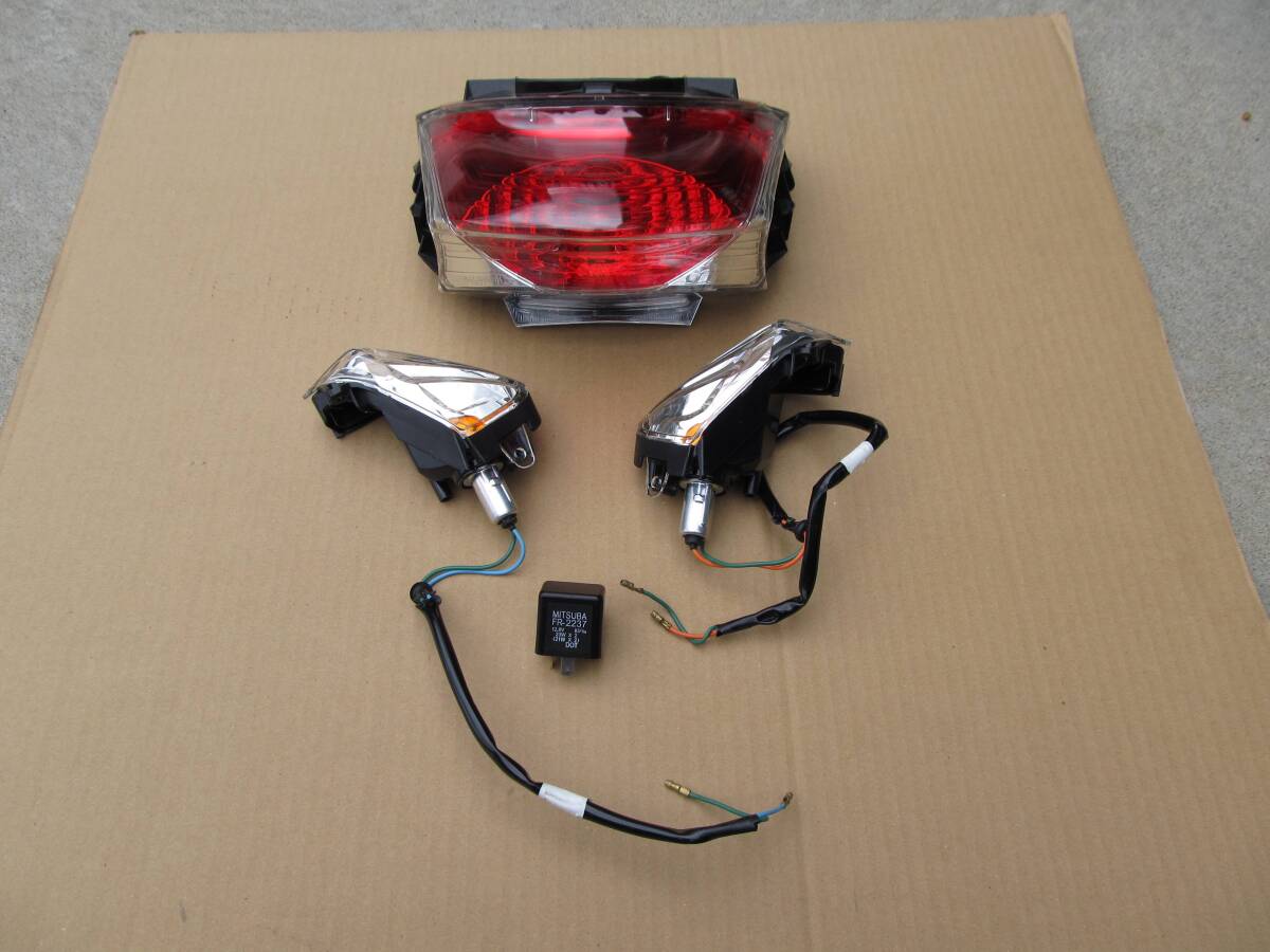 ホンダ　PCX　JF28/KF12 純正リアテール+ウインカー＋リレーセット