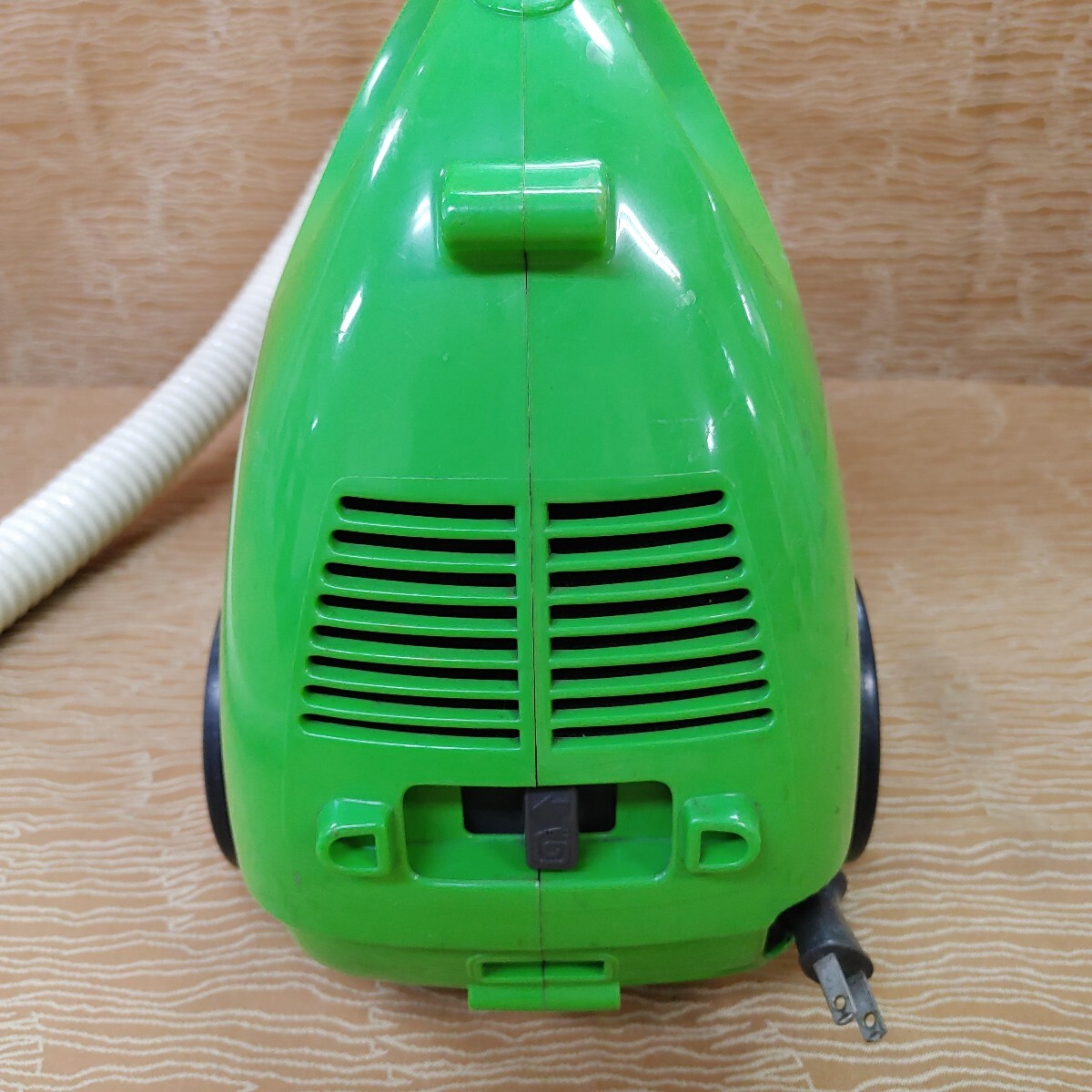 昭和レトロ 懐かし 電気 掃除機 CV-6615 日立 83年製 - メルカリ