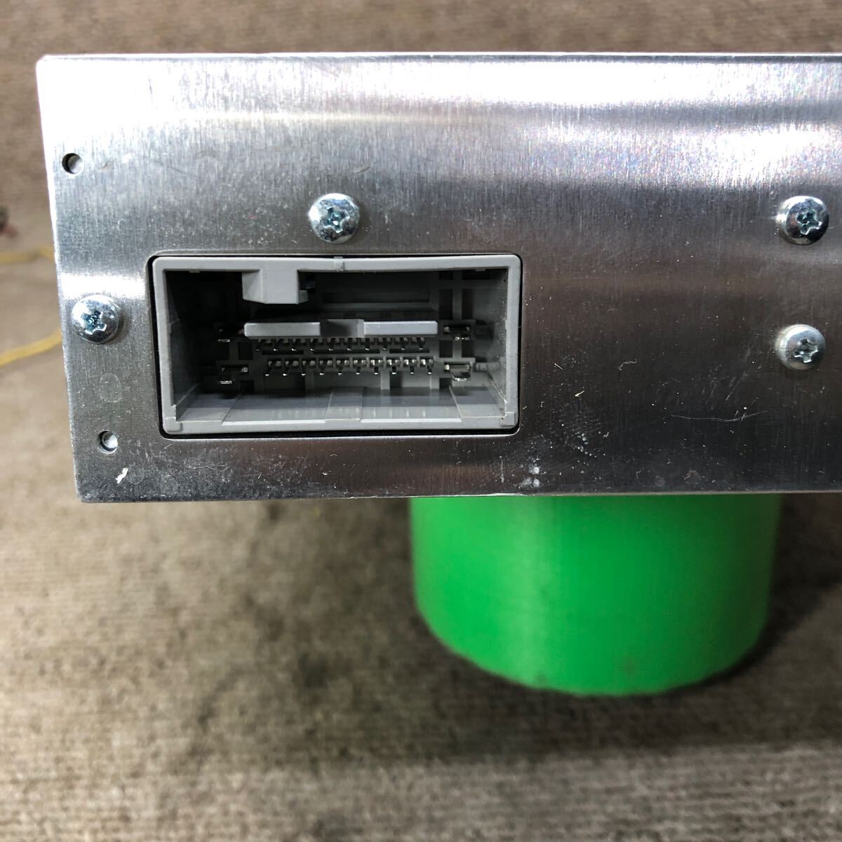 AV5-203 激安 カーステレオ HONDA Gathers SANYO CDF-R9011 08A02-8P0-100 CDプレーヤー FM/AM 本体のみ 簡易動作確認済み 中古現状品_画像4