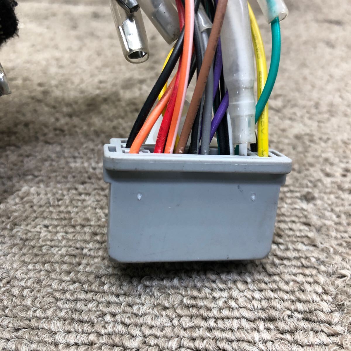 AV5-203 激安 カーステレオ HONDA Gathers SANYO CDF-R9011 08A02-8P0-100 CDプレーヤー FM/AM 本体のみ 簡易動作確認済み 中古現状品_画像7