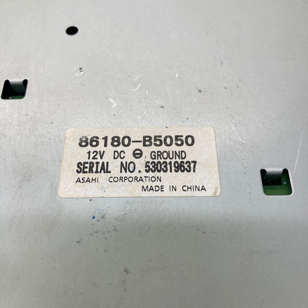 AV5-605 激安 カーステレオ DAIHATSU 86180-B5050 530319637 CDプレーヤー FM/AM オーディオ 本体のみ 簡易動作確認済み 中古現状品_画像9