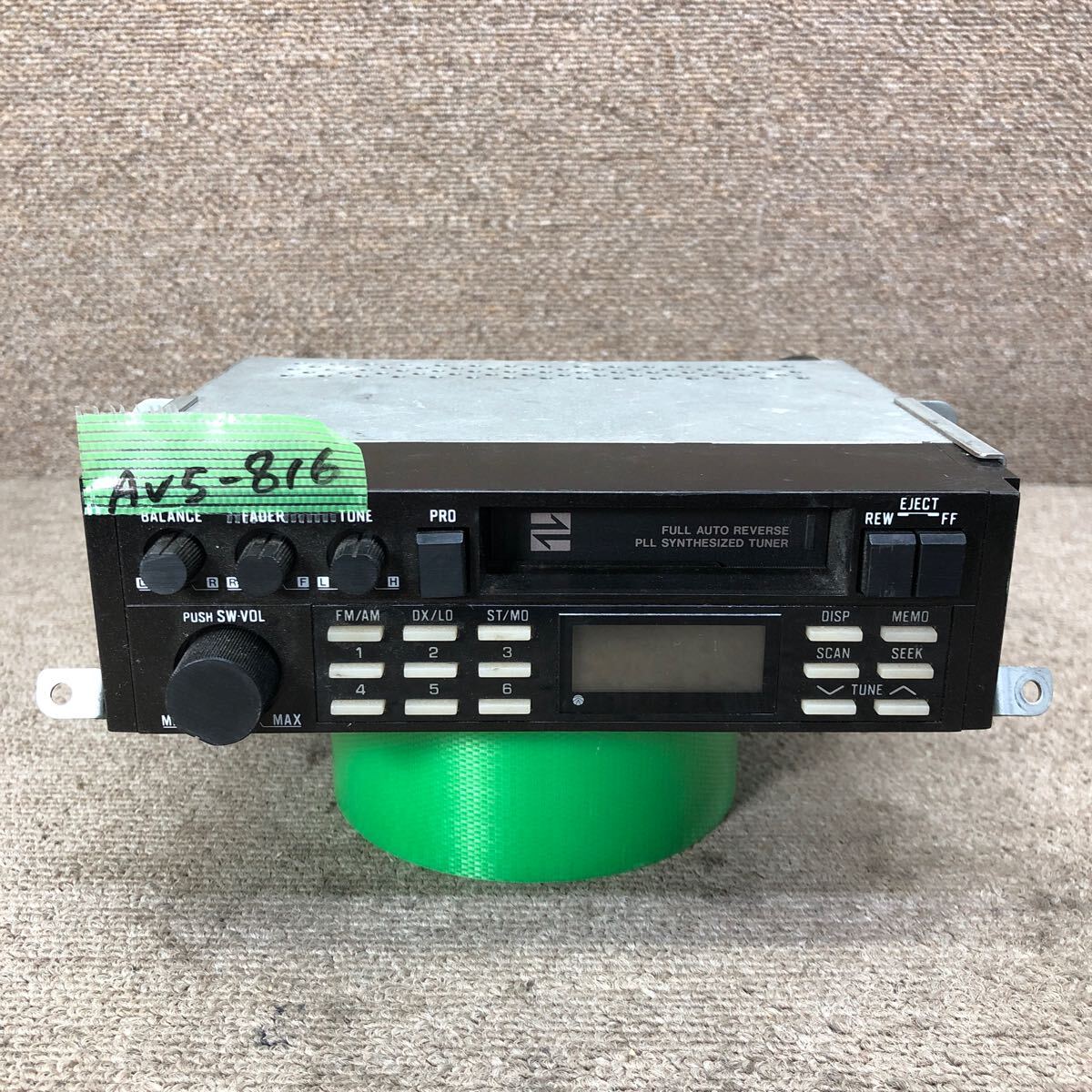 AV5-816 激安 カーステレオ SANYO サンヨー FT-2802A カセットデッキ テープデッキ FM/AM 1DIN 通電未確認 ジャンク_画像1