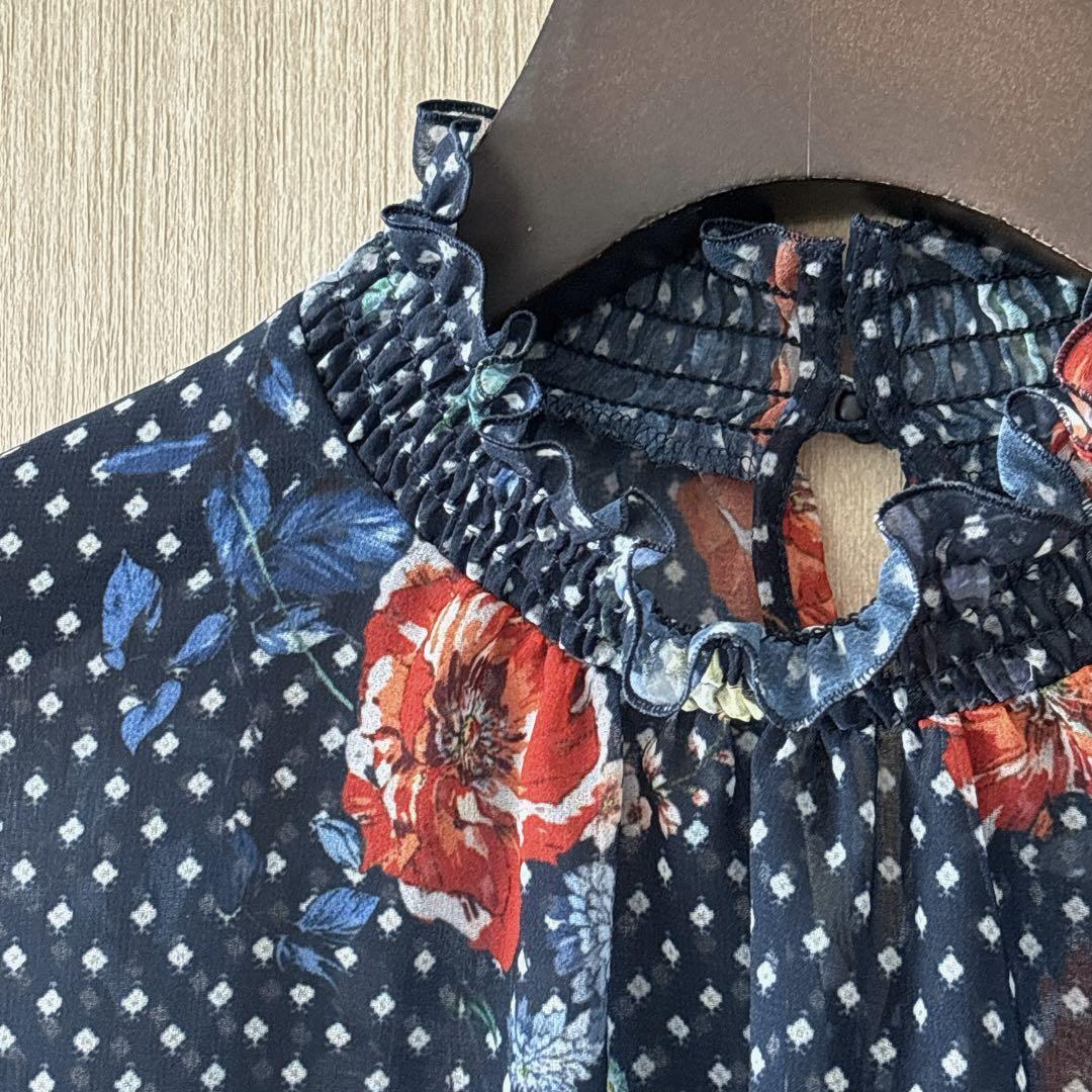 【580】新品　アナイ　ドットフラワープリントブラウス　濃紺　38 580】新品 アナイ ドットフラワープリントブラウス 濃紺 38