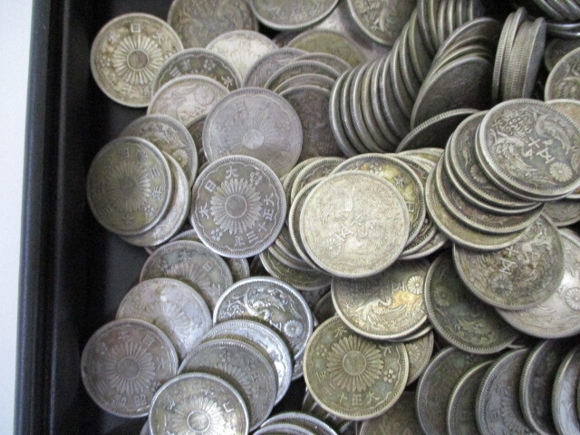 鳳凰50銭銀貨(小型50銭銀貨) まとめ売り 15枚｜古銭などを