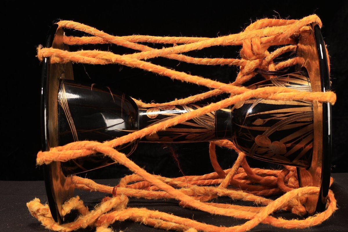 【珍品堂】1円から C044 和楽器　和太鼓　鼓 箱付　時絵　時代物　骨董品　高さ約26cm 　幅約20cm　