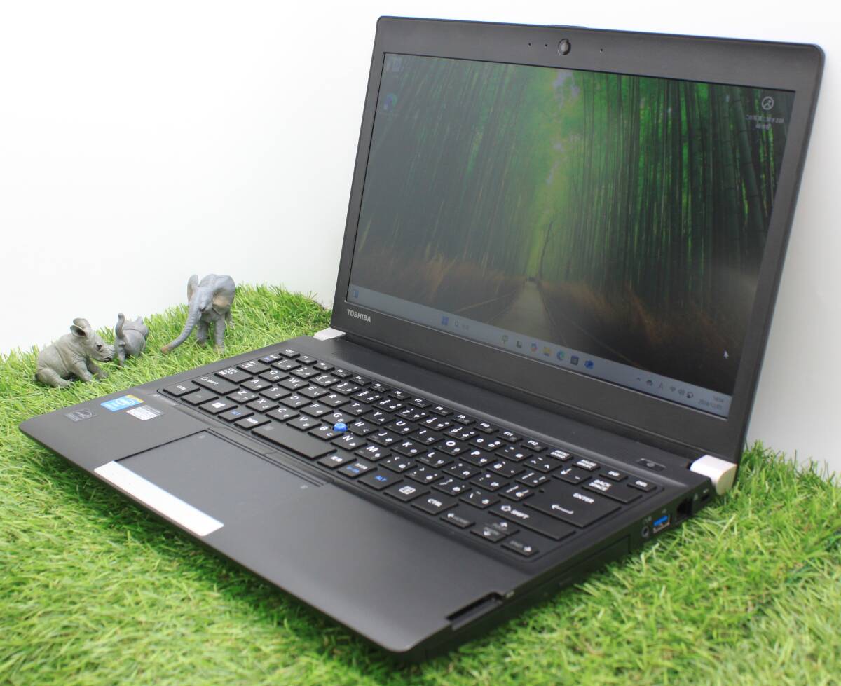【お買得☆東芝】☆カメラ付☆ノート13.3インチ☆8GB/SSD500GB/Core i7-4710MQ(4世代)/Win11Home☆TOSHIBA dynabook R73/PB【2982】