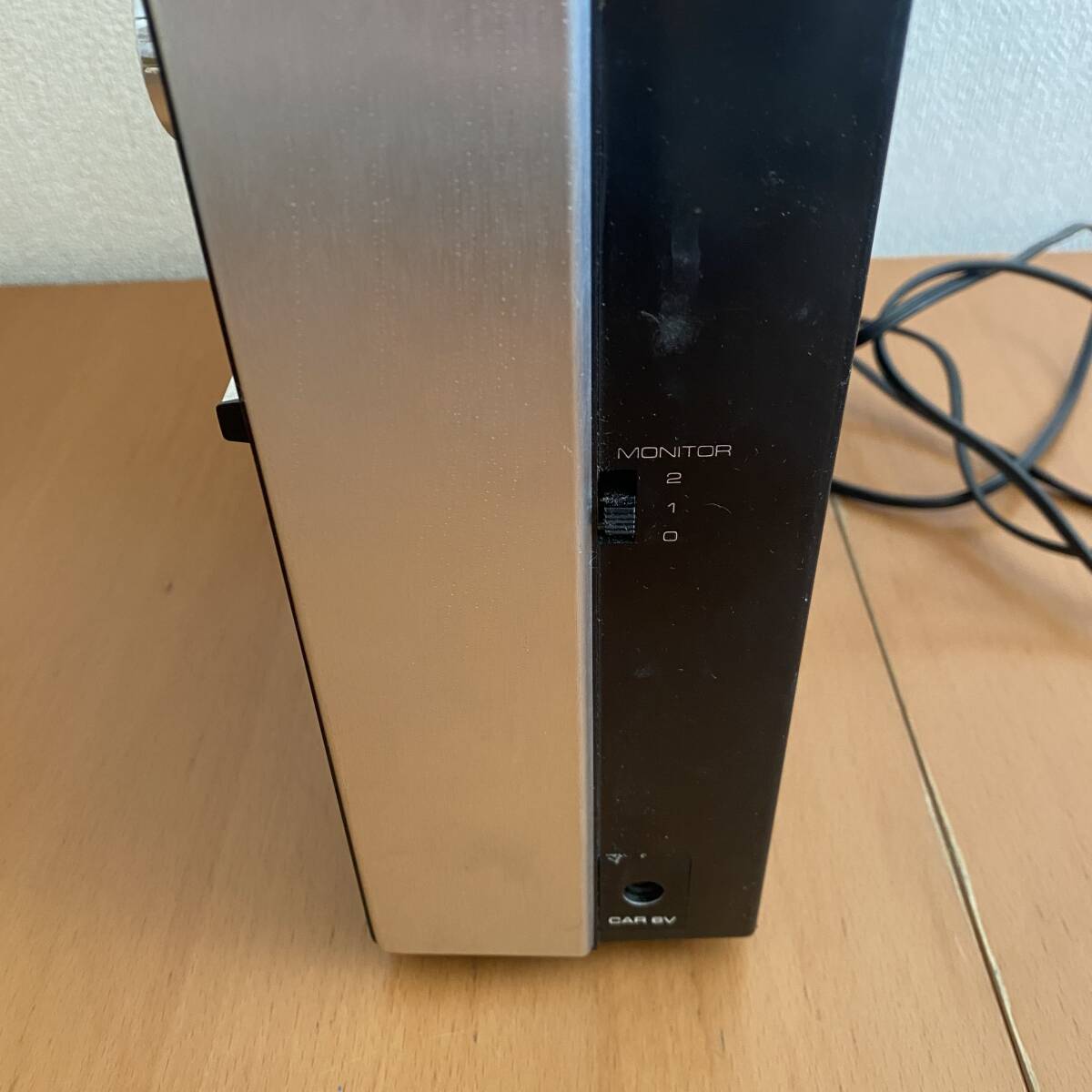 AIWA アイワ カセットデッキ ラジオ付き TPR-201 レコードプレーヤー 昭和レトロ AM/FM オーディオ機器 通電確認済み 現状品_画像4