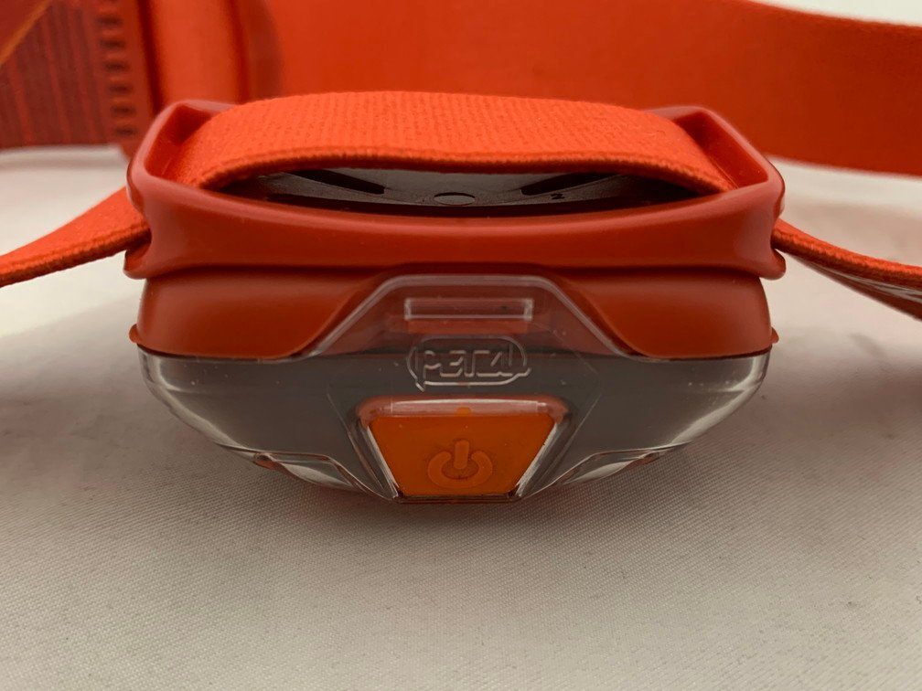 PETZL ペツル ヘッドライト アウトドア キャンプ用品 カラー: オレンジ