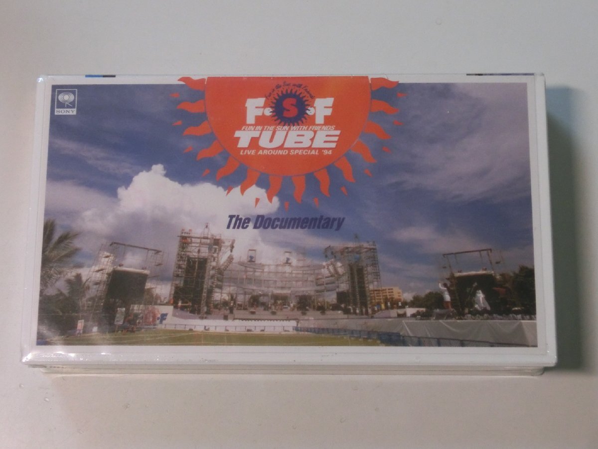 Kml_ZVHS245／TUBE：LIVE AROUND SPECIAL '94　F?S?F（Fun in the Sun with Friends） The Documentary 【未開封VHS】