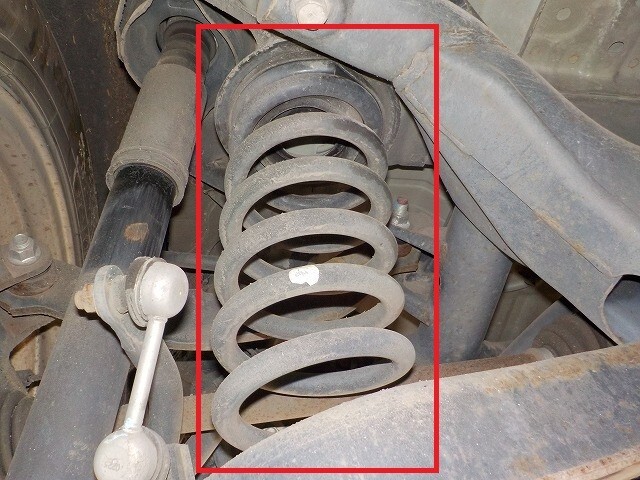 Delica D:5 CV5W левый задний springs 50304 Delica D:5 CV5W левый задний springs 50304