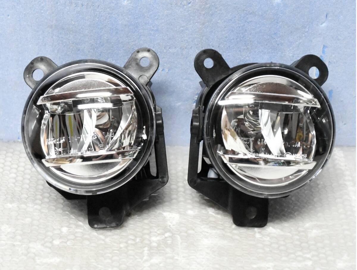 新車(chē)外し スバル VN レヴォーグ 純正 LED フォグランプ KOITO 114-11092 114-60345 左右セット ZC6 BRZ ZN6 86 等 フォグライト