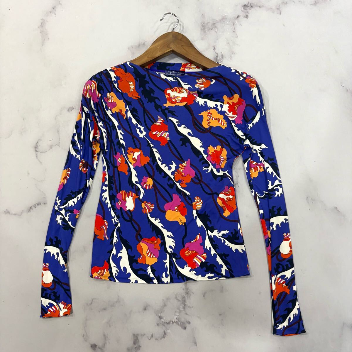 S ■ イタリア制 '名作 プッチ柄デザイン' EMILIO PUCCI ARCHIVIO エミリオプッチ 長袖 SILK混 Tシャツ カットソー 38 レディース トップス