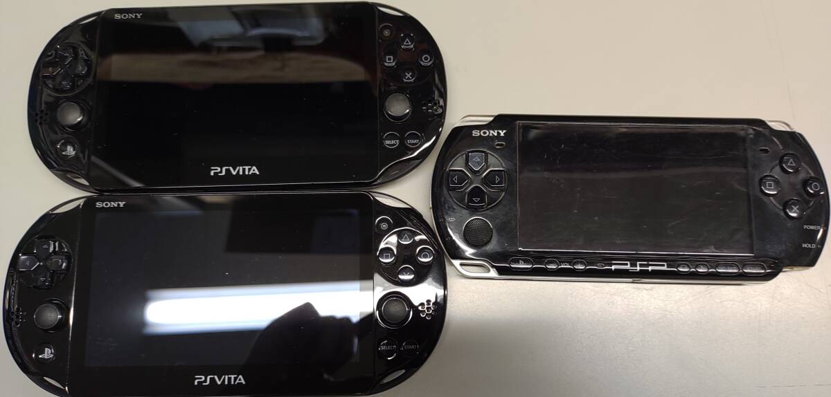 人気ランキング ジャンク】PS VITA PCH-2000 2点 PSP 1点 本体のみ 合計3点 携帯用ゲーム機本体