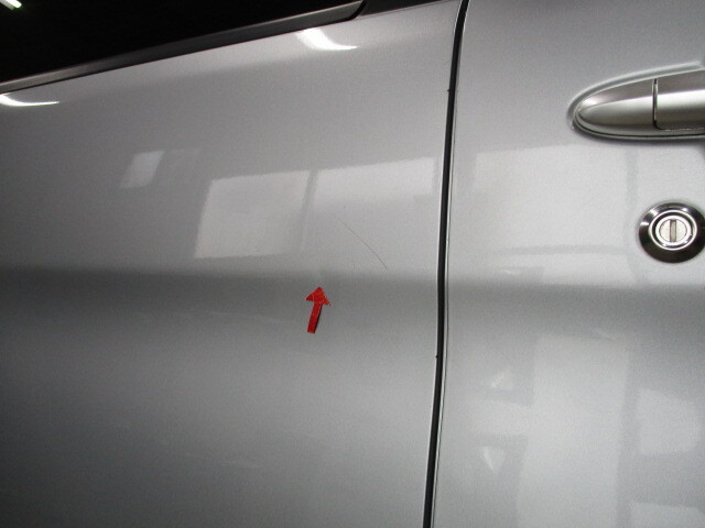 現車999 H21年 L375S タント ダイハツ 右リアドア S28/ブライトシルバーメタリック〔翌日発送〕即決!※個人様宅配送不可_画像5