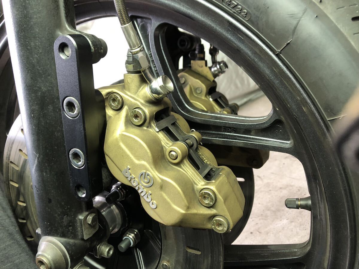 BMW R100RS R80 モノサス、ブレンボ用キャリパーサポート