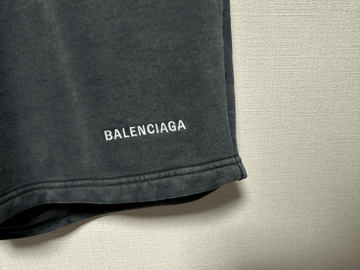 美品BALENCIAGAバレンシアガウォッシュドブラックスウェットショーツXXSフェードブラックショートパンツ
