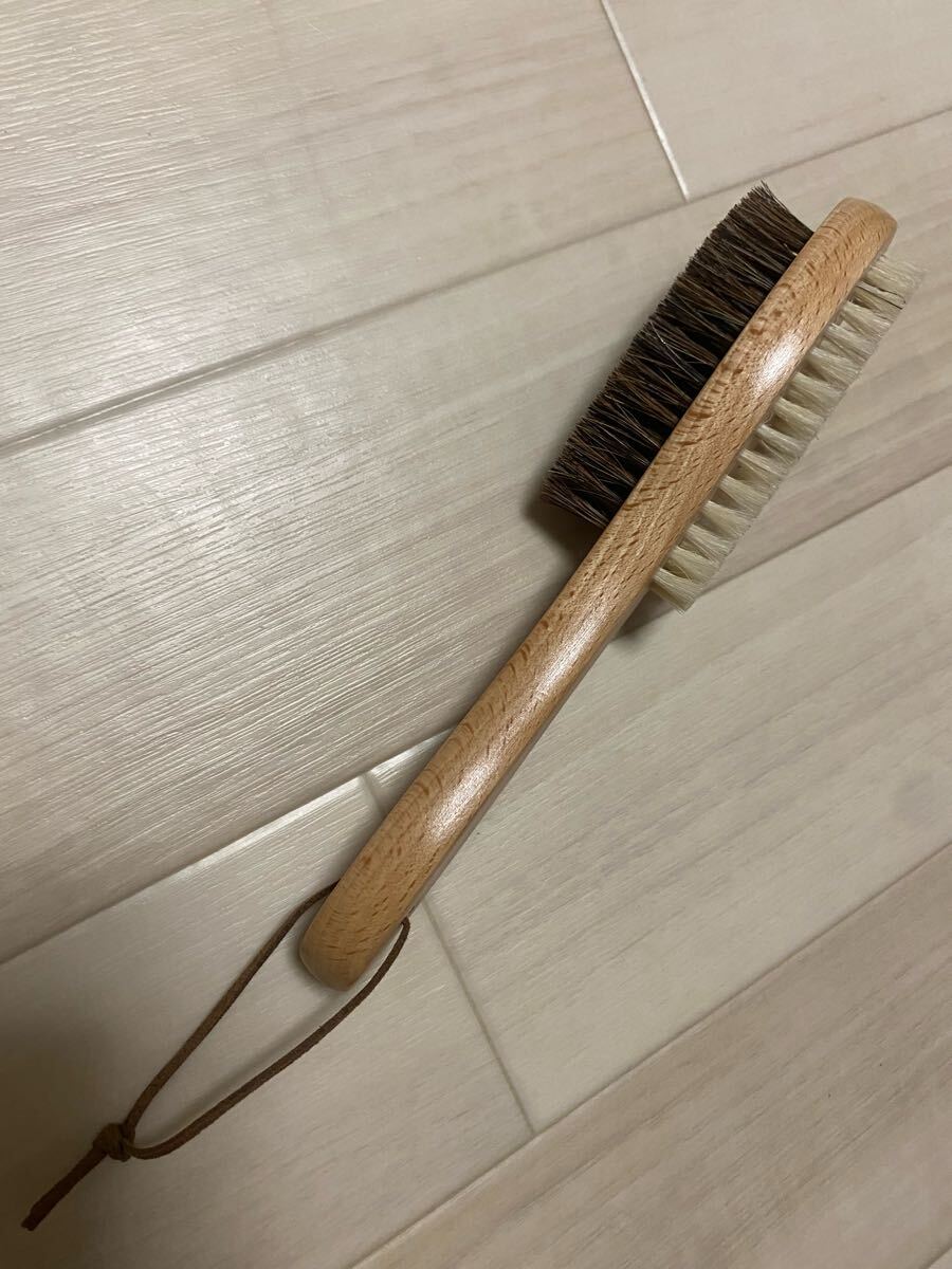 Snana 洋服ブラシ　静電気除去機能付き　未使用_画像1